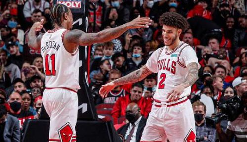  华裔新星周志豪闪耀NCAA，被誉为“大学篮球界的姚明”
