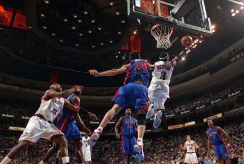 NBA常规赛最新排名出炉，东西部竞争激烈