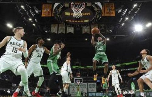 NBA常规赛最新排名出炉，东西部竞争白热化  